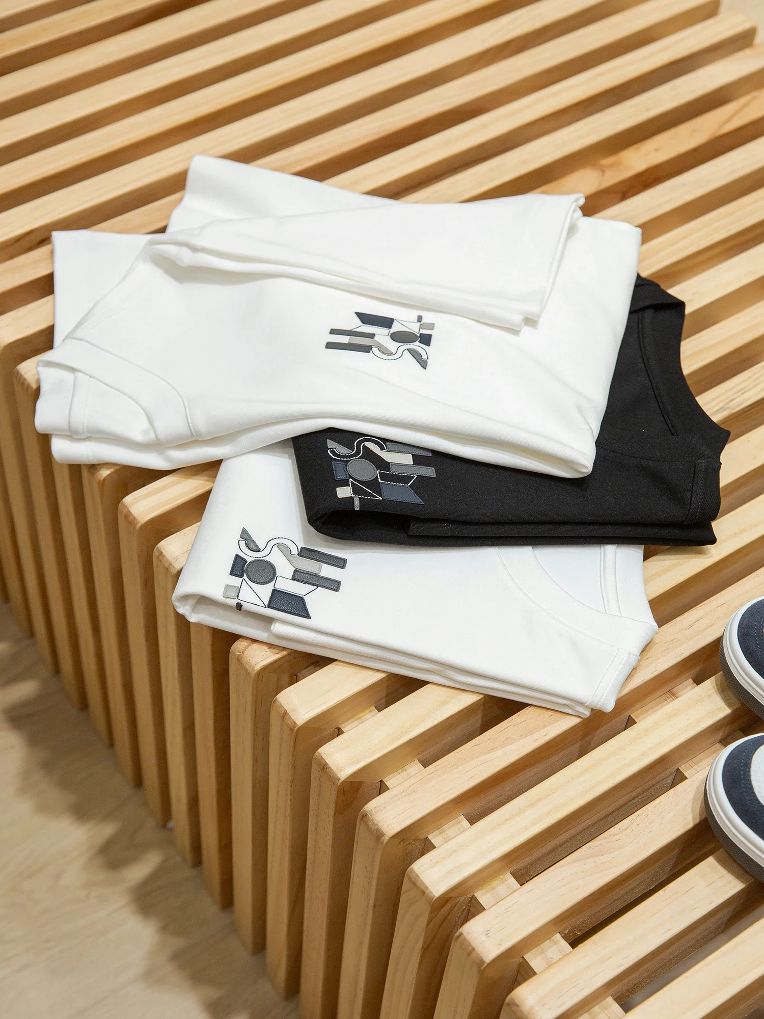 

Modal + Horse Cotton Blended Men's Crew Neck Short Sleeve T-Shirt