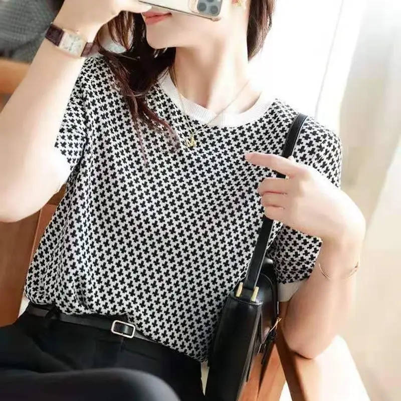 Simplicity Office Lady Summer Women\'s O-Neck Plaid Jacquard Weave Thin Style Fashion Luxury Loose Short Sleeve Knitting Tops