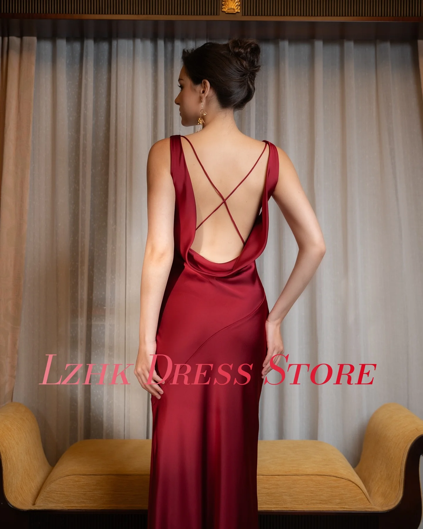 Abito da sera dritto in raso sexy personalizzato Abiti da cerimonia su misura senza maniche con scollo a V di alta qualità lunghi fino al pavimento con lacci sul retro