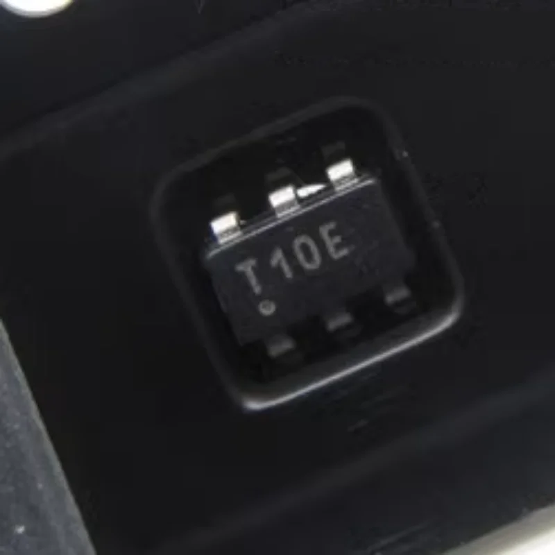 10PCS/ATTINY10-TSHR T10E SOT-23-6 New Original Stock
