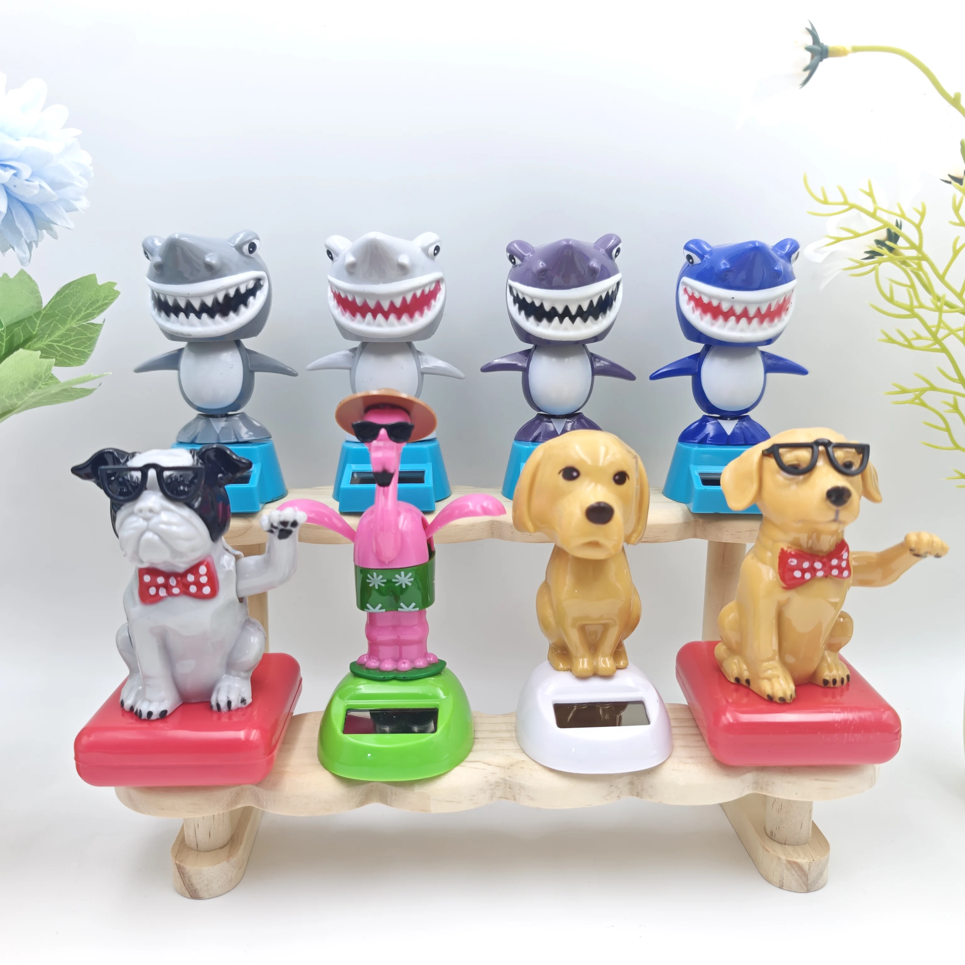 1PC Cartoon animal car ornaments, shaking head dolls, car dashboard decorations, creative and cute car interior accessories