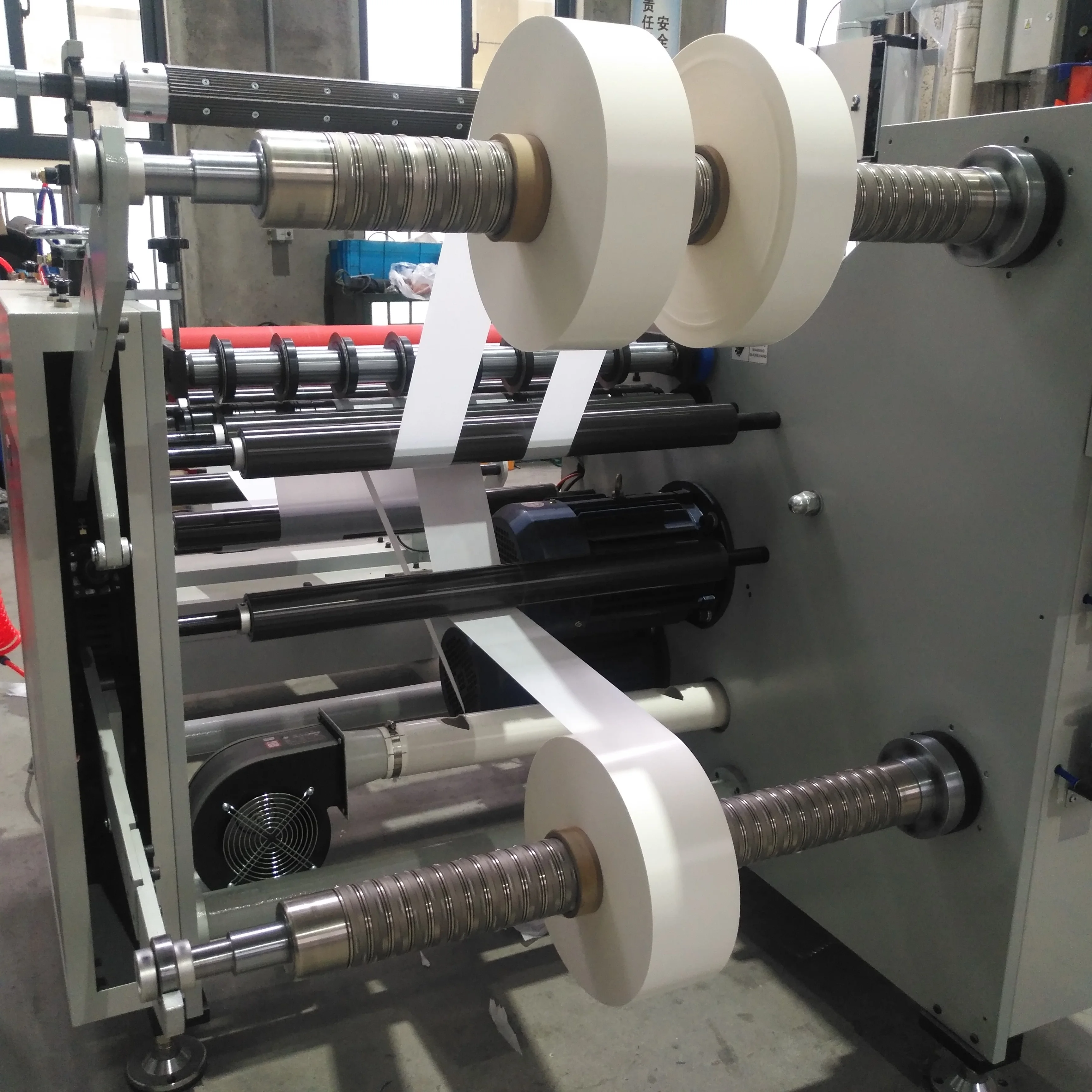 Factory Supply Meltblown Slitting Machine PET Film Paper Slitter Slitting Rewinding Machine