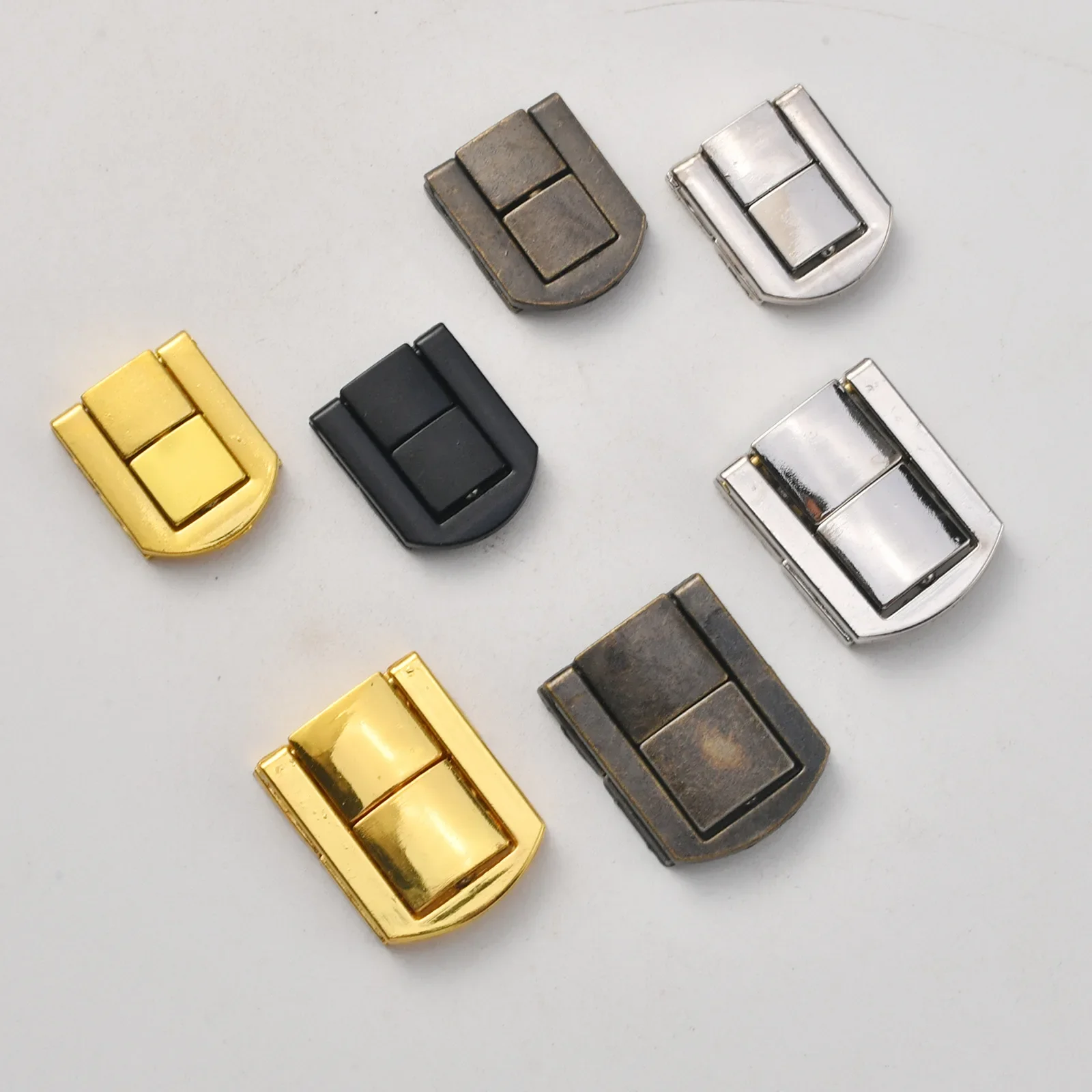 2pcs Box Latches Zinc Alloy Catch Chest Clip Clasp Toggle Lock retro Bronzed Hasps Jewelry Suitcase Buckle Hardware accessories