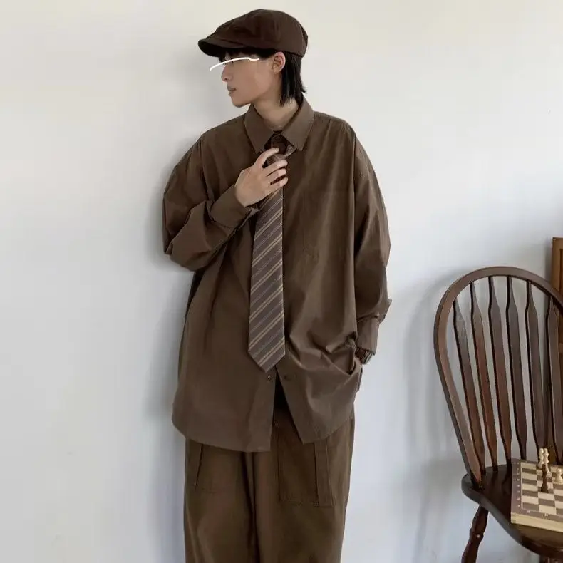 

Японская минималистичная рубашка Коричневая основа Красивый Простой и универсальный повседневный топ с длинными рукавами Красивый