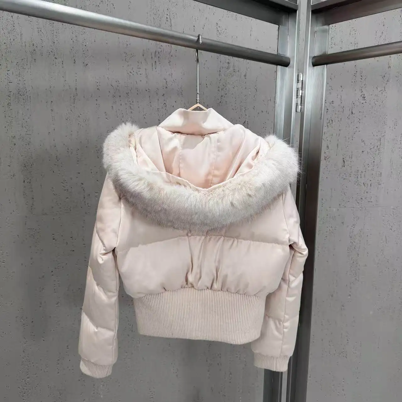 High Street Women's Winter New Fur Collar Hooded Long Sleeved Rhinestone Letter Pattern Short Bread Down and Padded Jacket