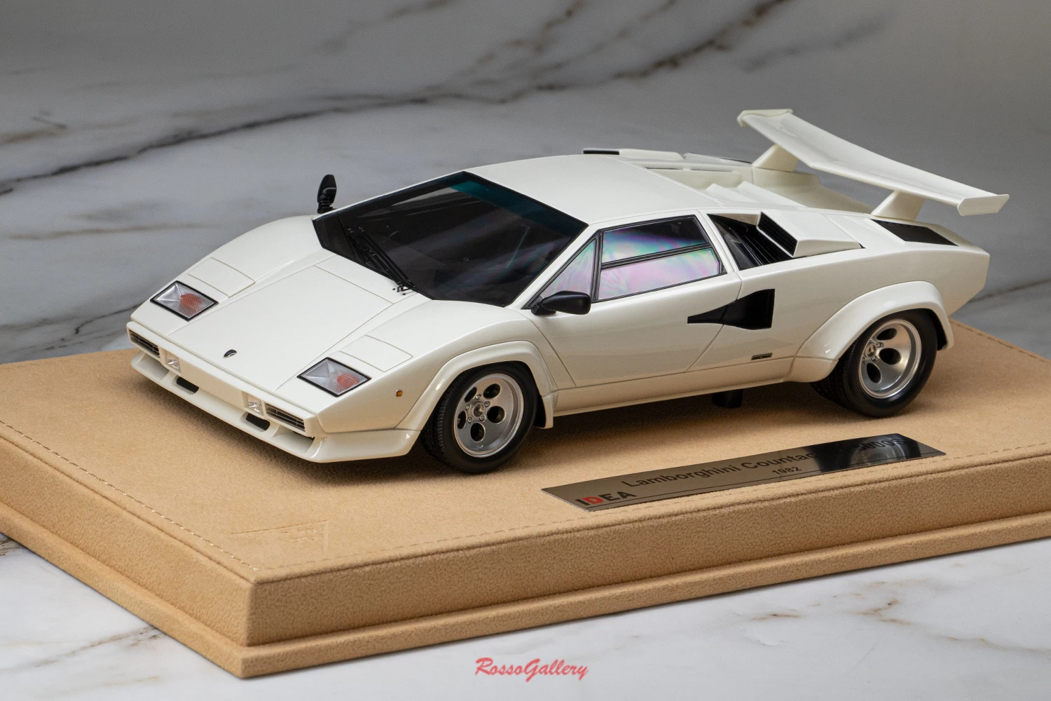 シミュレーション版樹脂金属静的車モデル,1:18のおもちゃ,ルパック5000s 1982