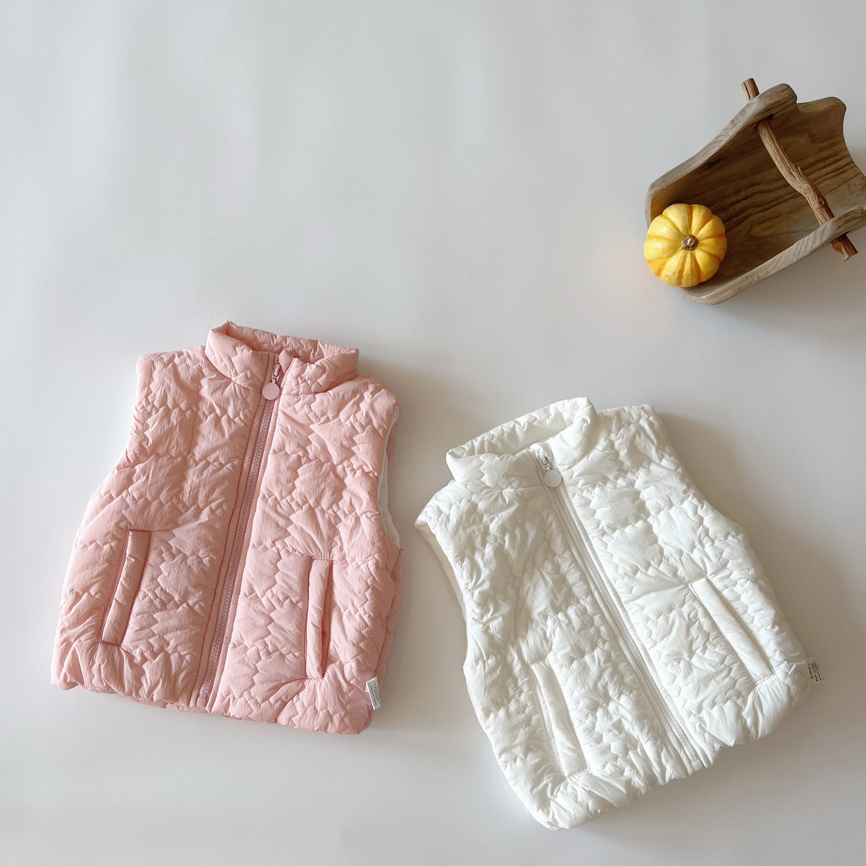 

Autumn and winter new style 0-3 year-old baby girl stand-collar cotton vest casual all-matching warm sleeveless jacket