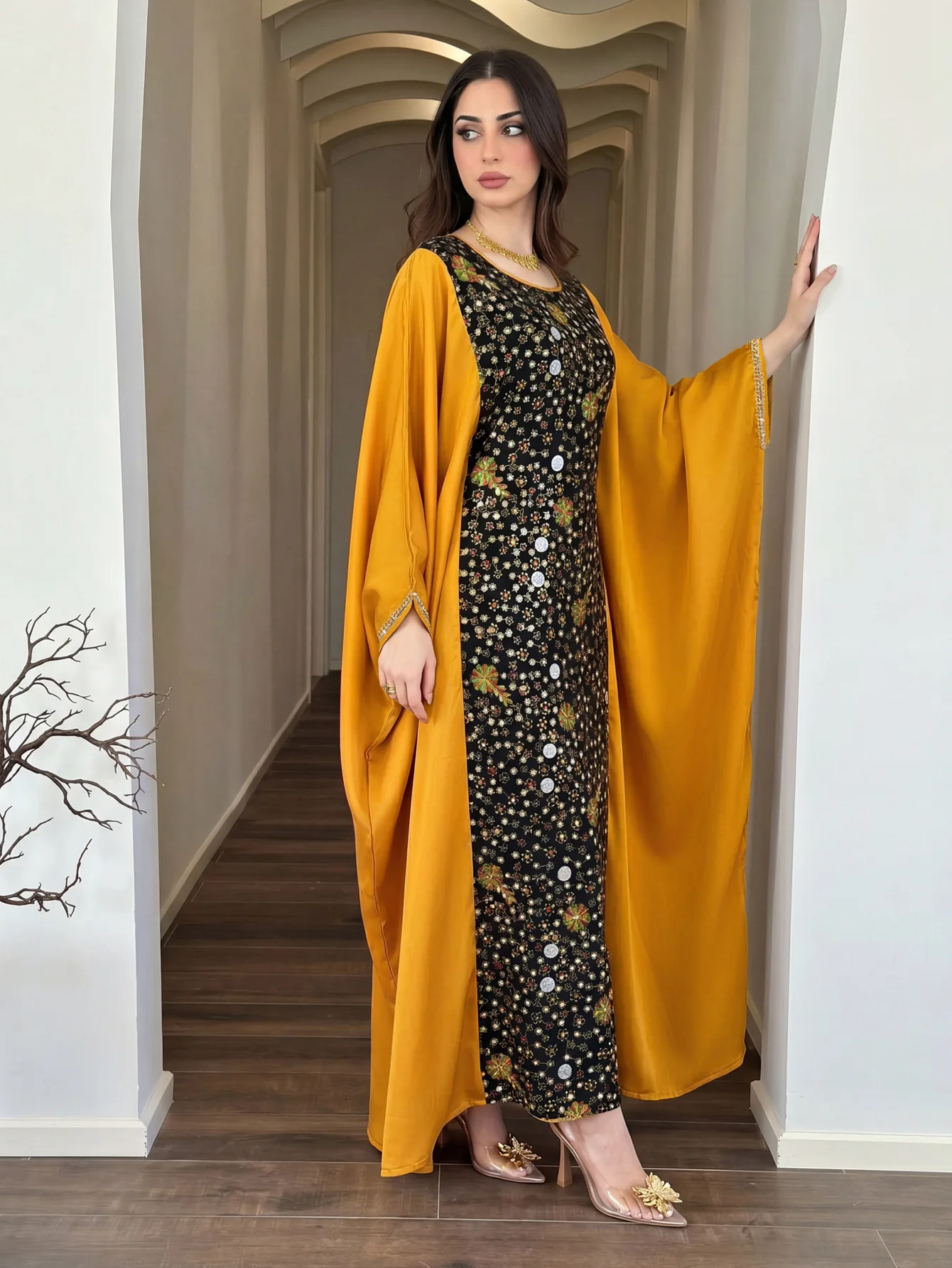 

Fashion Morocco Sequins Embroidery Caftan Dress Dubai Abaya Batwing Sleeve Waist Fitted Long Robe Muslim Women Clothing Turkey