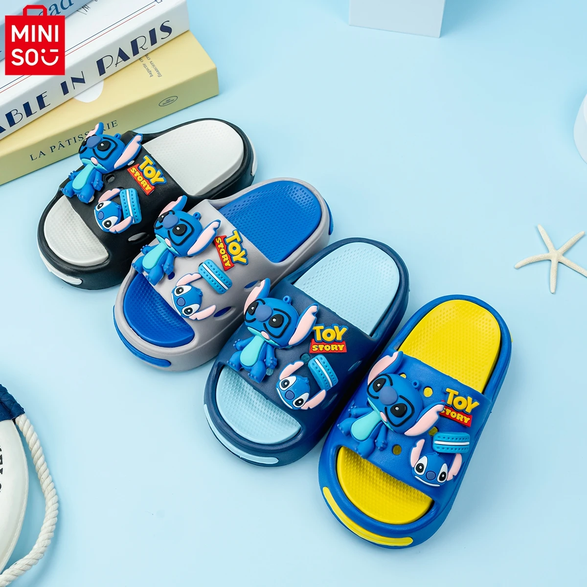 

MINISO Тапочки для мальчиков 2, 3, 4, 5, 6, 7, 8 лет, синие тапочки с открытым носком Disney Stitch, летние домашние тапочки для маленьких мальчиков, пляжная детская обувь