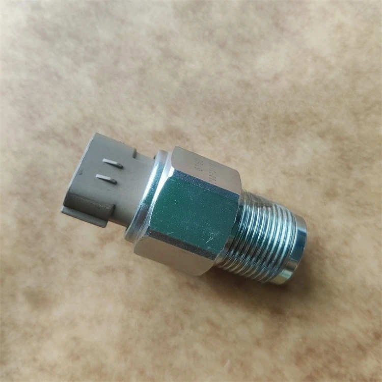 

Excavator PC200/300/400 Oil Level Sensor 6741-81-9220 Engine Parts
