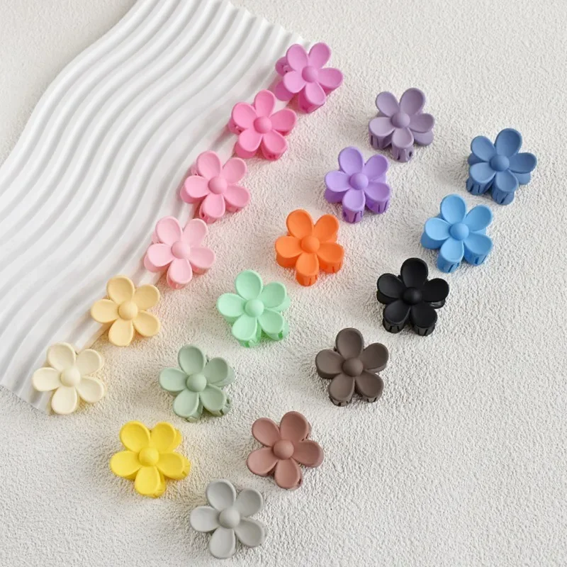 3.5cm Korea Flower Shape Hair Claw Clips Women Girls Solid Crab Mini Hair Claws Ponytail Hairpin Barrette Headwear Accessories