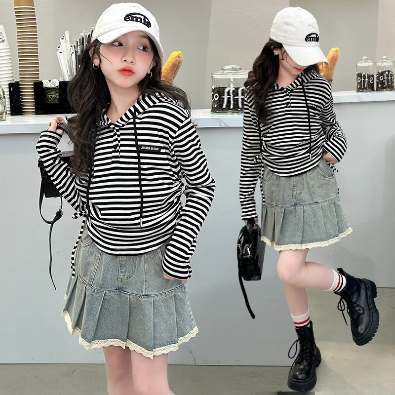 Girls' Set Spring 2024 New Striped Sweater Academy Style Pleated Skirt Two Piece Set