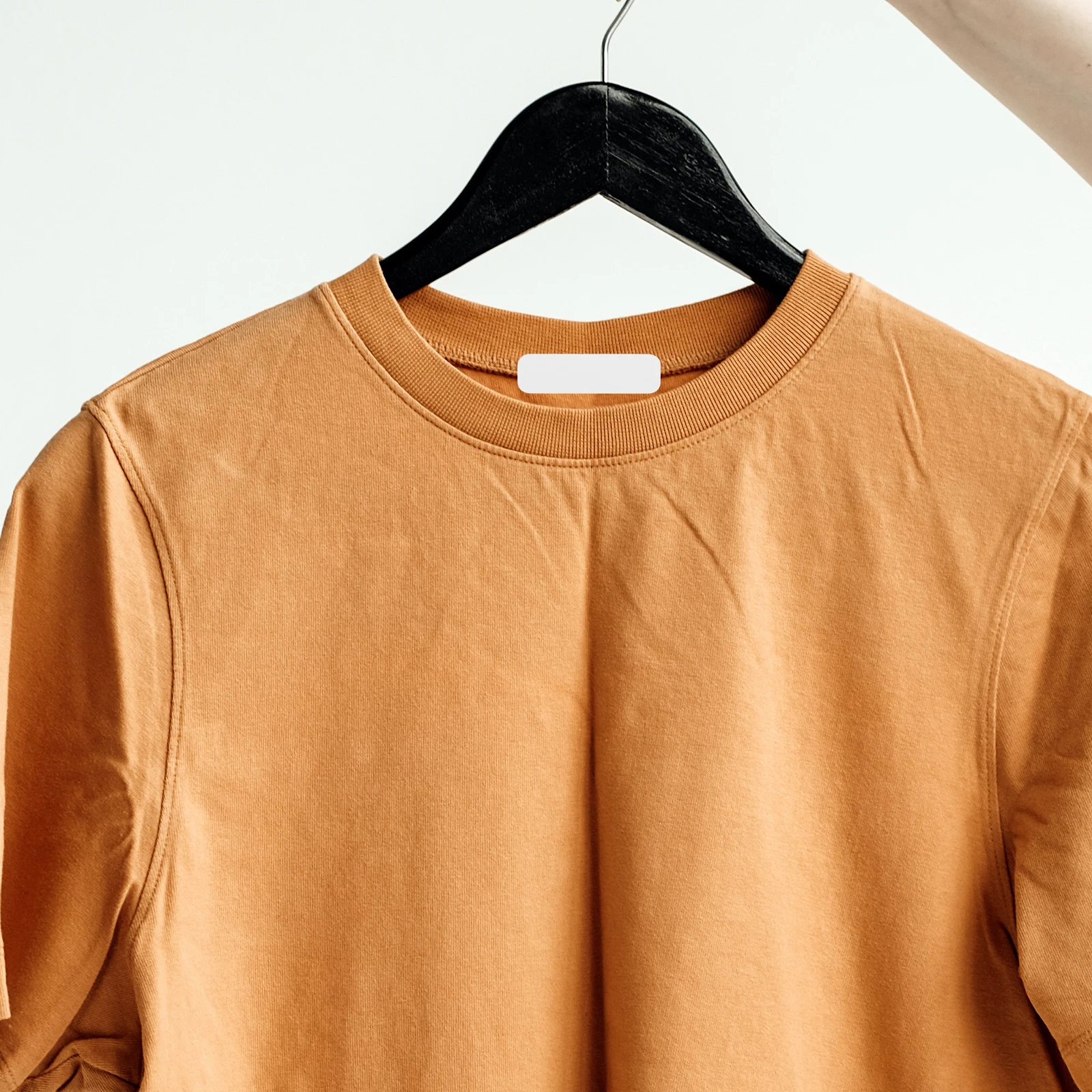 

100Pcs Fabric Self Adhesive Writable Labels Waterproof Clothing Tags Laundry Labels for Kids Daycare Nursing Home