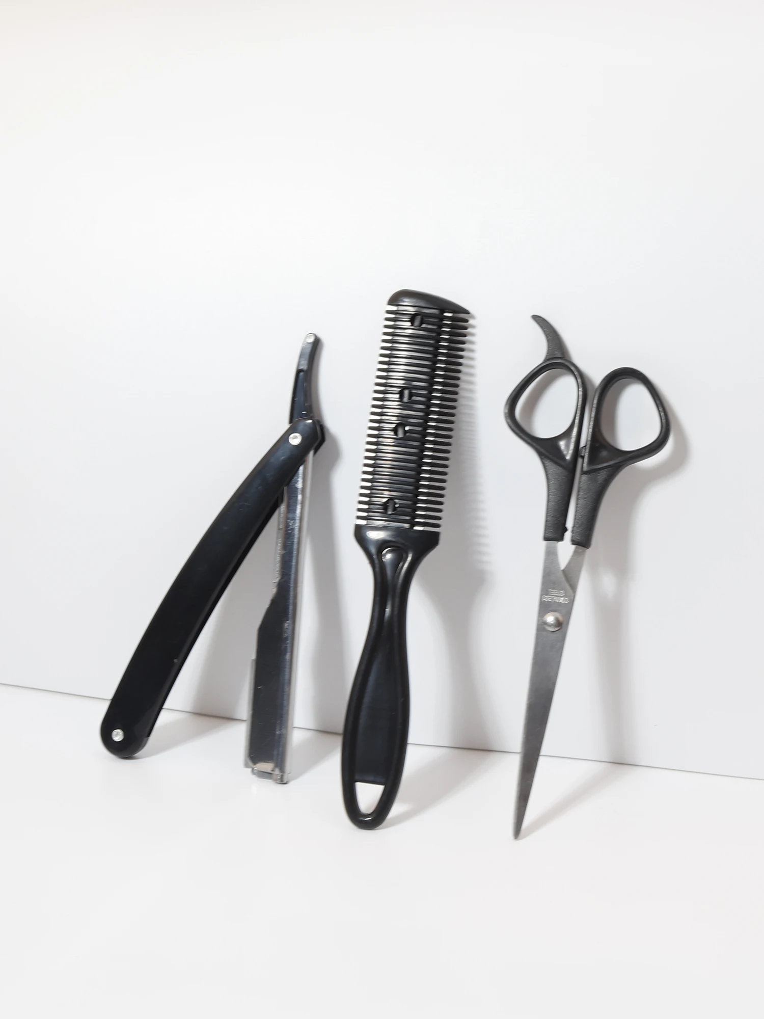 مجموعة قص الشعر مكونة من 3 قطع، وإزالة اللحية وشعر الحافة وشعر الوجه، تستخدم لتصفيف الشعر، خاصة للشعر المستعار الحقيقي