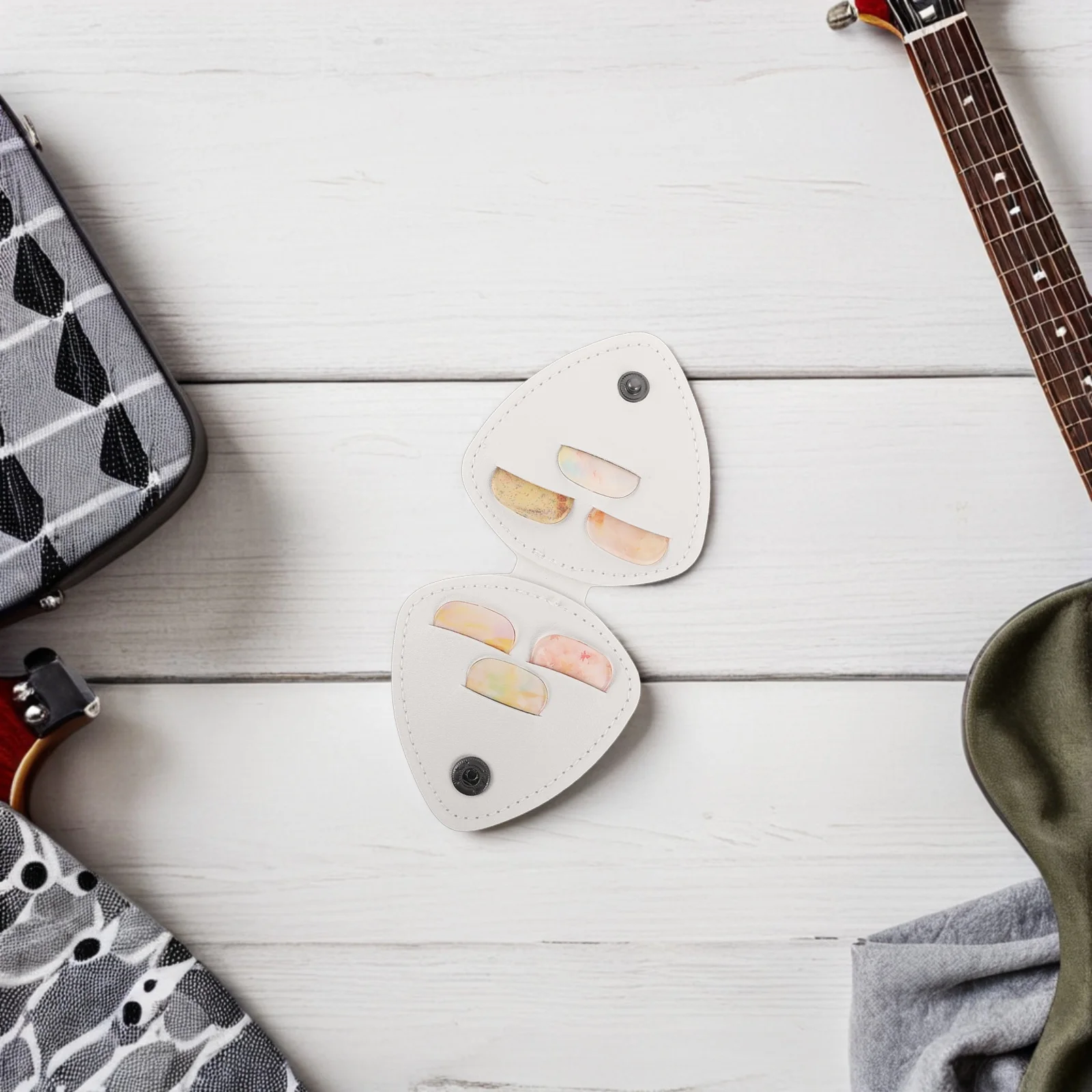 

1Set Guitar Pick Case Clear PU Pouch Holder Electric Acoustic Guitar Plectrums Portable Storage Organizer for Musical