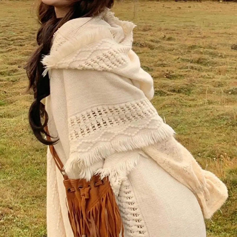 Tassels Hooded Cape Shawl Ethnic Style Buttons Retro Bat Sleeve Shawl Autumn Winter Knitting Cape Wrap Shawl Women Ponchos