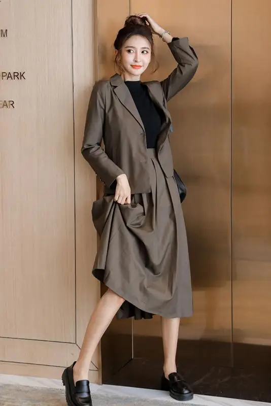 Robe blazer de style classique pour femme, jupe plissée, carillon trempé, deux pièces, jeune, réel, en stock, nouveau, automne, hiver, 2024