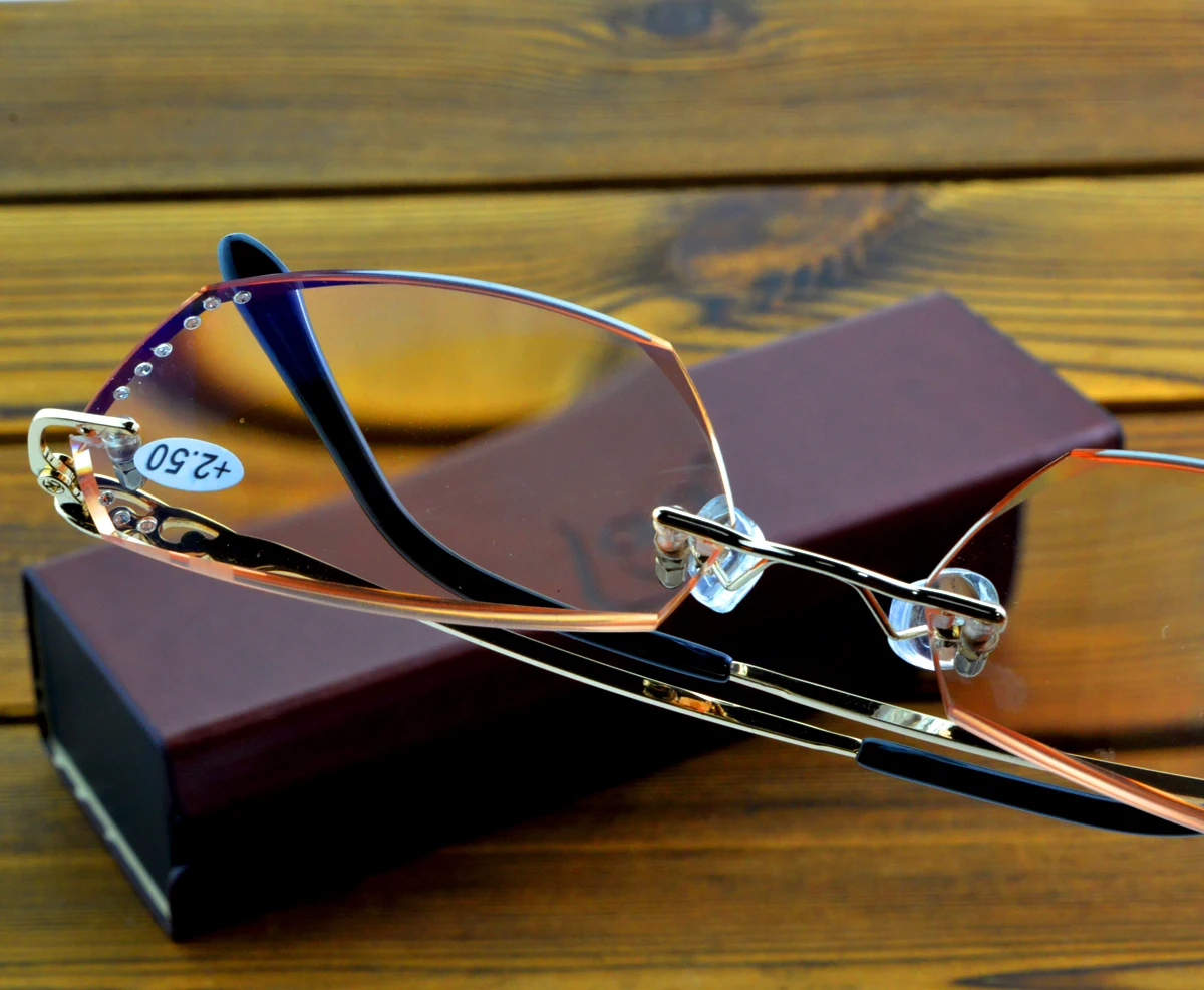 نظارات قراءة بدون إطار للرؤية الواحدة عدسات شفافة مضادة للوهج، مريحة مع وسادات أنف ناعمة، مثالية للاستخدام اليومي، +0.75 إلى #6