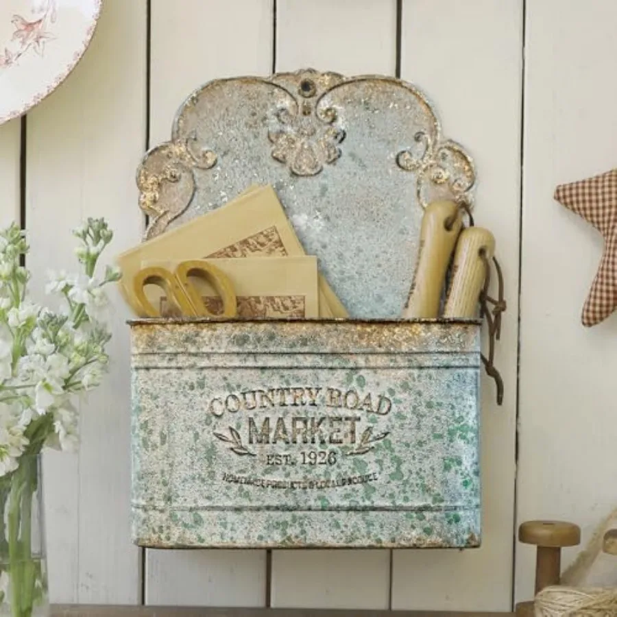

Hanging Wall Storage Baskets, Metal Hanging Baskets for Mail, Files, Books, Flowers and Accessories, Rustic Wall-Mounted Organi