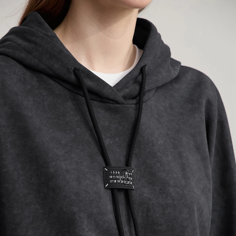 AMII Hoodies Woman 2025 Autumn New Hooded Loose Woman Sweatshirts Cotton Knitted Shoulder Sleeves Versatile Top Female 12543107