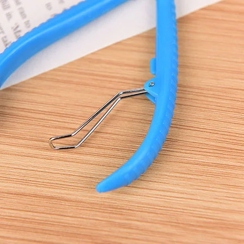New Useful Pro Nail Scissors Stainless Steel Cuticle Cutter Nippers Clipper Tool Plastic handle, leather pliers, random color