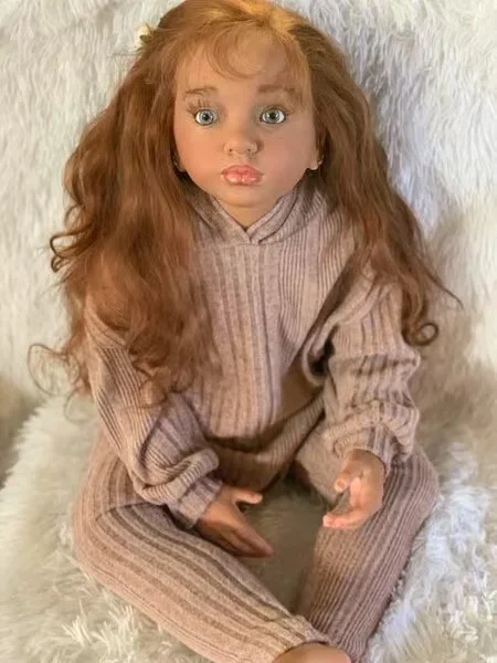 DLS Aangepaste beperkte levering 42 inch herboren babypop Aloenka met handgeworteld haar DIY-onderdeel met stoffen lichaam