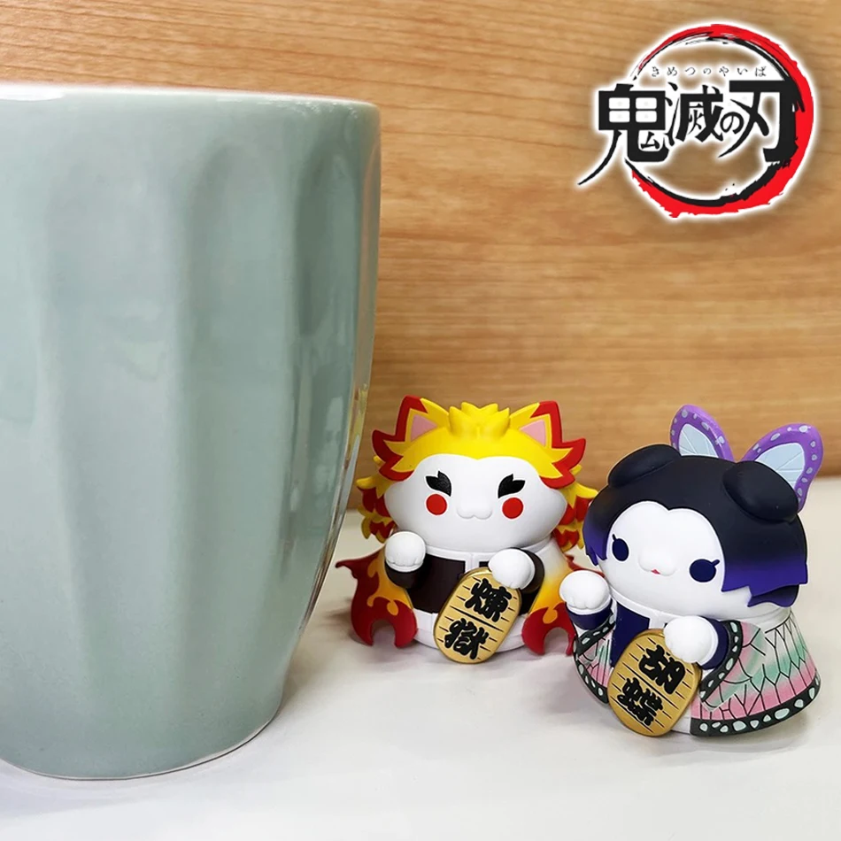 Demon Slayer Glückskatze Anime-Figur Blindbox Rengoku Tanjiro Q-Version Kawaii Modell Spielzeug Desktop Auto Ornamente Geburtstagsgeschenke