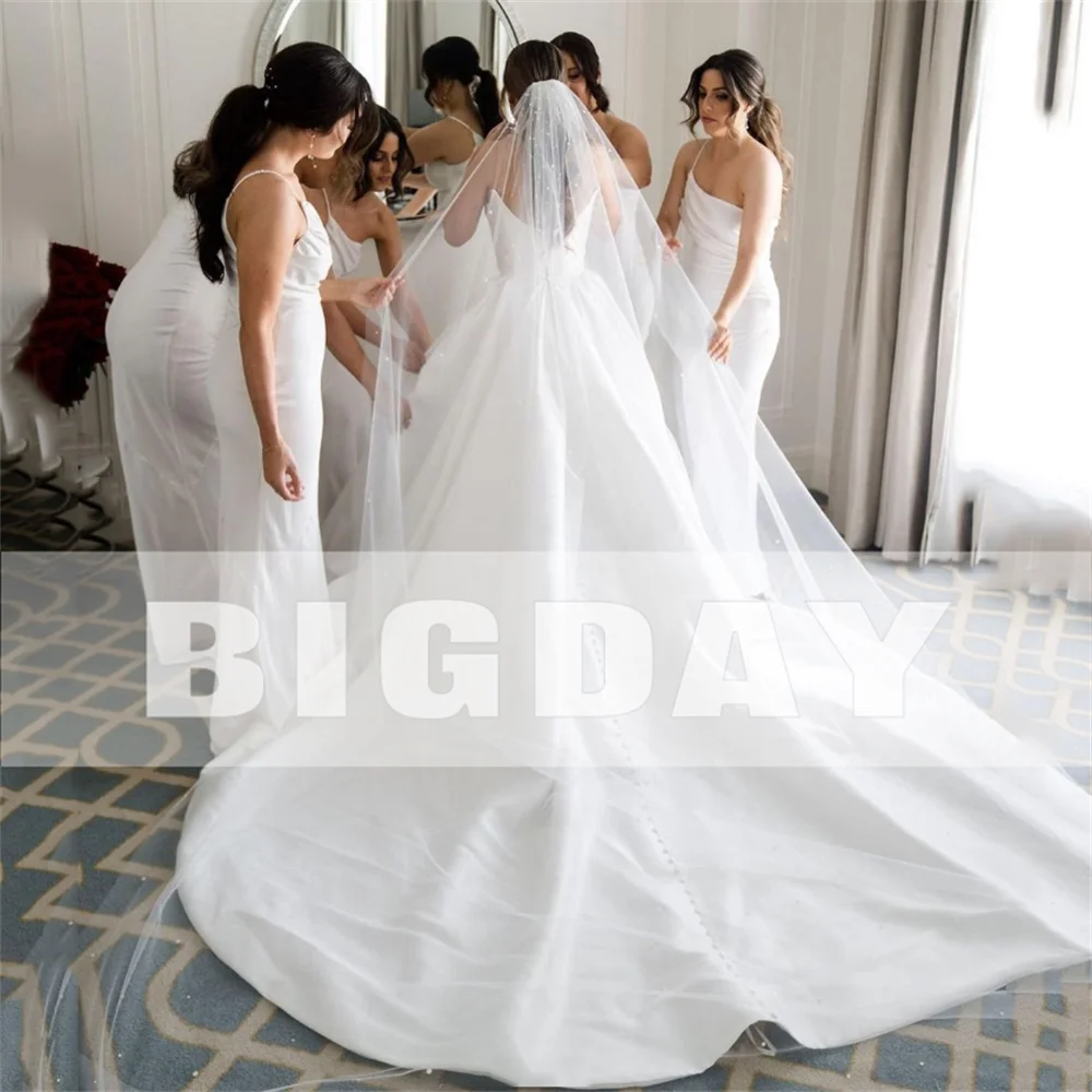 Gaun pengantin A-Line elegan gaun pengantin Satin tanpa tali lipat belahan Sweetheart Wanita punggung terbuka gaun pengantin wanita sweat Train Vestidos De Noiva