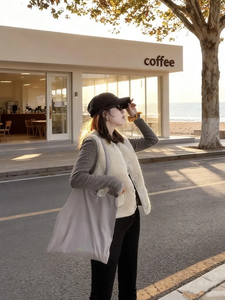 シックな毛皮のようなウールのベスト女性の秋冬痩身アンチエイジングヴィンテージアウターウェア暖かい Plu Sle カジュアル Faion ベスト