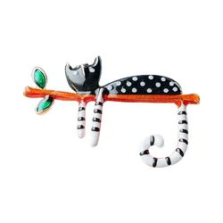 Emaille niedliche faule Katze auf der Baum brosche für Frauen Männer schöne Cartoon Kätzchen Haustiere Tier Party Büro Brosche Pin Charms Schmuck