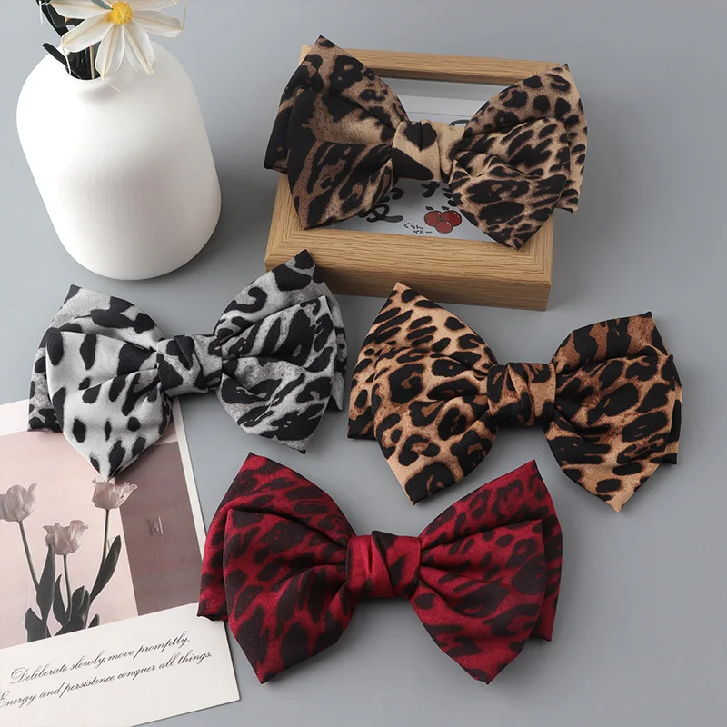 

Fashion leopard bow hair clip cloth hair accessory Korean style headwear Butterfly Hairpins Barrettes for Women