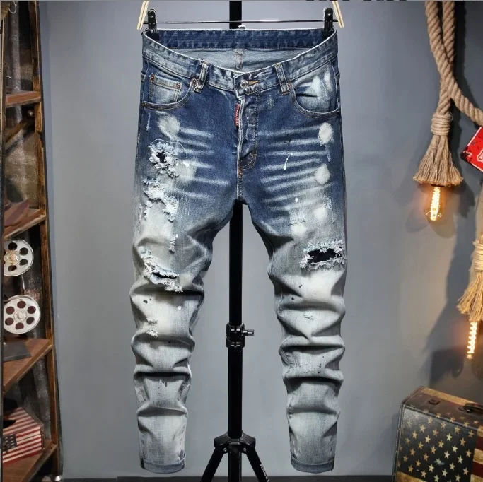 European and American Personalized Fashion Ripped and Spliced Elastic Tight Mid-rise Gradient Washed Jeans for Young People.