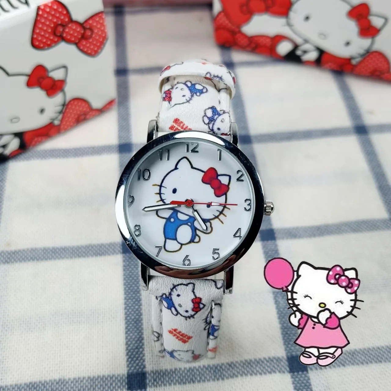 ซานริโอ'นาฬิกาผู้หญิงเฮลโลคิตตี้นาฬิกาการ์ตูนนาฬิกาโลหะผสมนาฬิกาข้อมือควอตซ์สายหนังสำหรับสาวของขวัญวันเกิด ﻿
