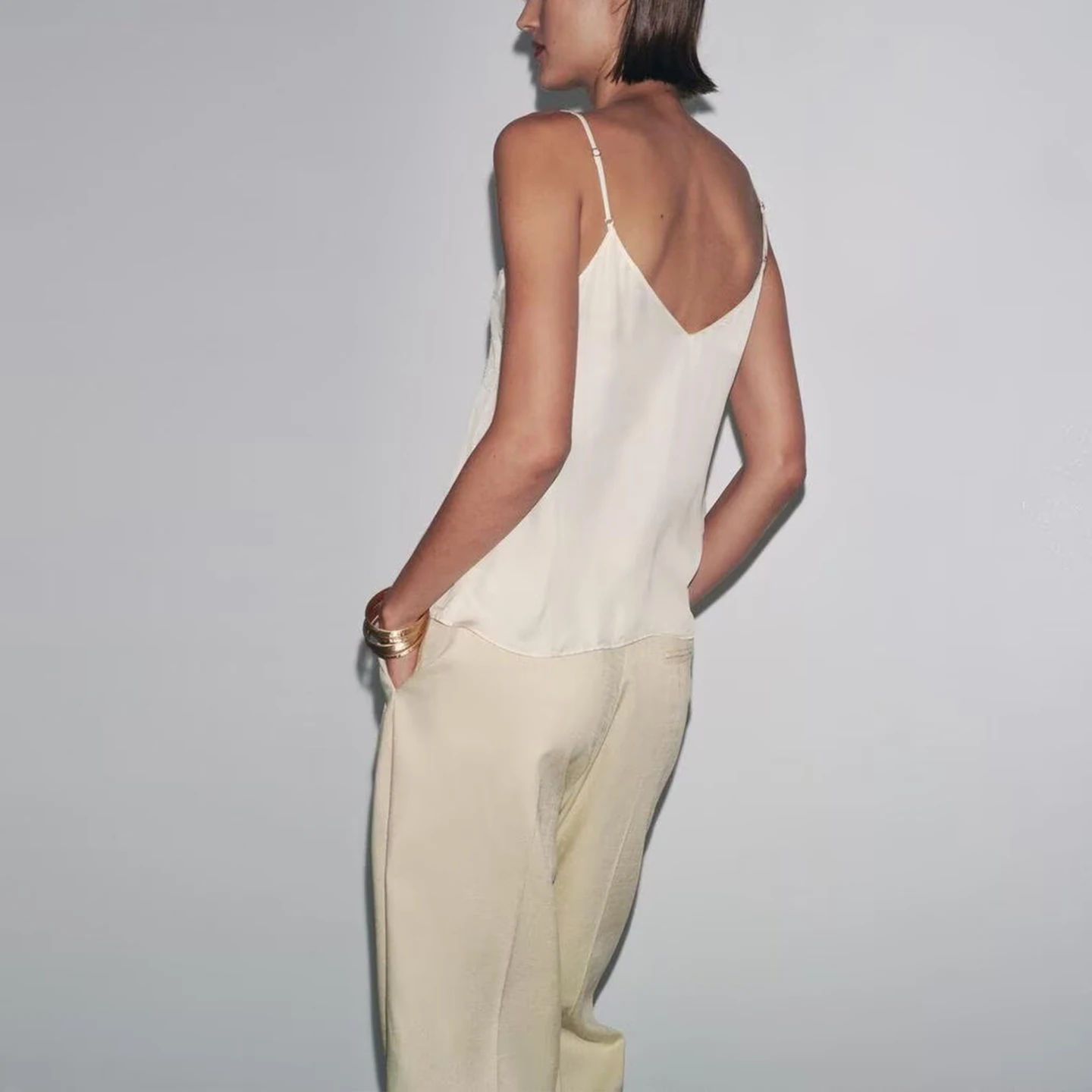 

Женский модный кружевной топ Z, повседневный топ из полиэстера, универсальная верхняя одежда, верхняя одежда для повседневного использования, новинка 2025, A...