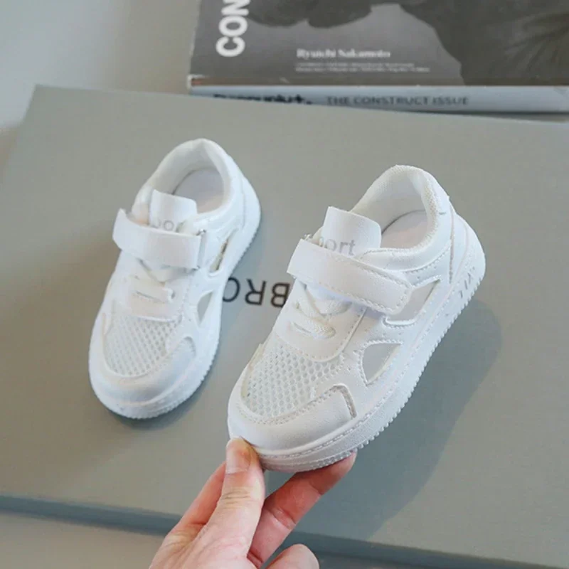 

New breathable casual shoes for kids, fashionable student shoes, mesh white shoes, walking shoes, children's running shoes.