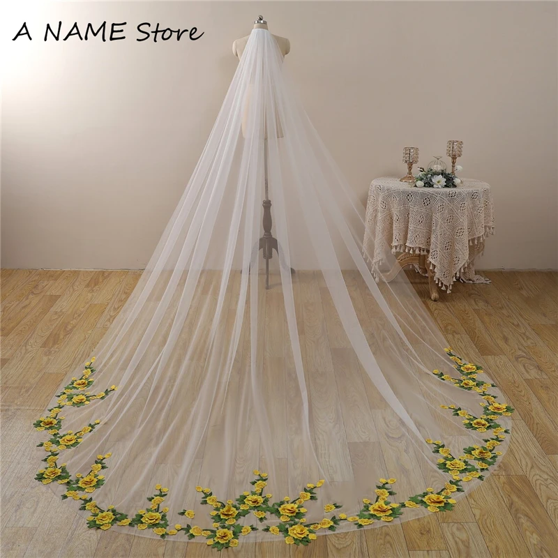 

3D Yellow Flowers Floral Wedding Bridal Veils Accessories Cathedral Long Single Layer With Comb For Brides White Green Leaves