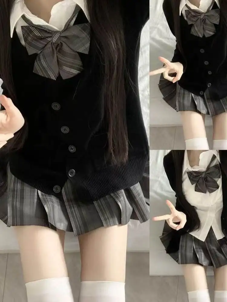 

Original Jk orm Skirt Carbon ey Plaid Slim Fit irt Layering Dog ort f Skirt Set Women's Faion College Sle En...