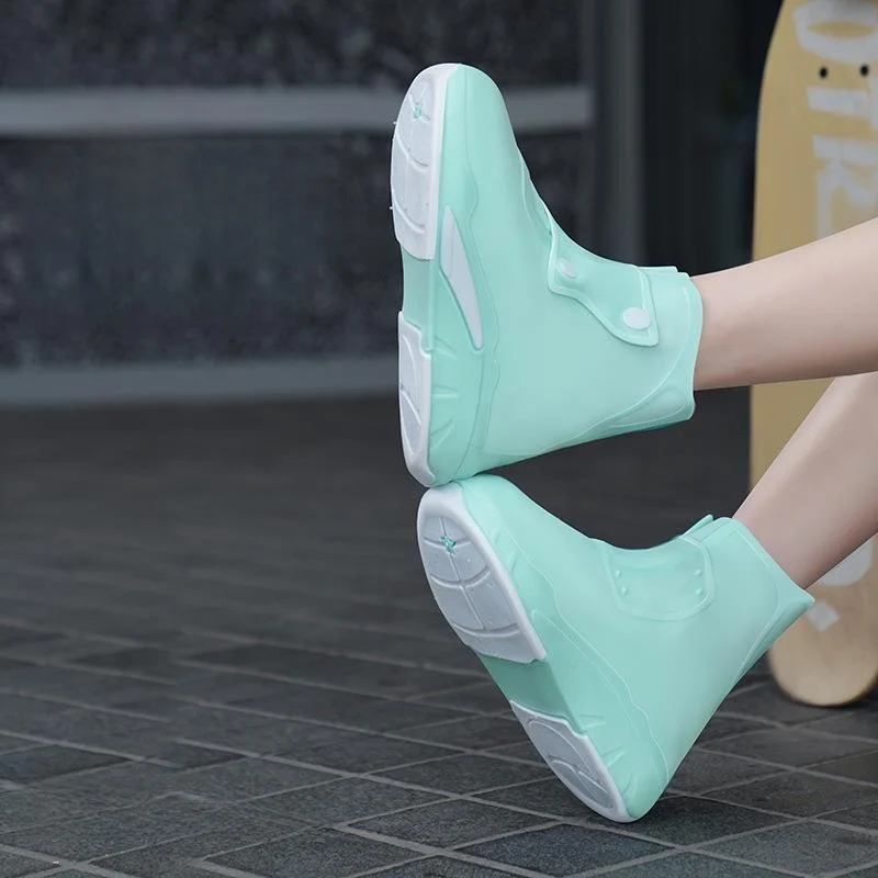 

Thickened Silicone Shoe Covers Waterproof Non-Slip Rain Boot Covers for Men And Women Convenient for Children And Adults