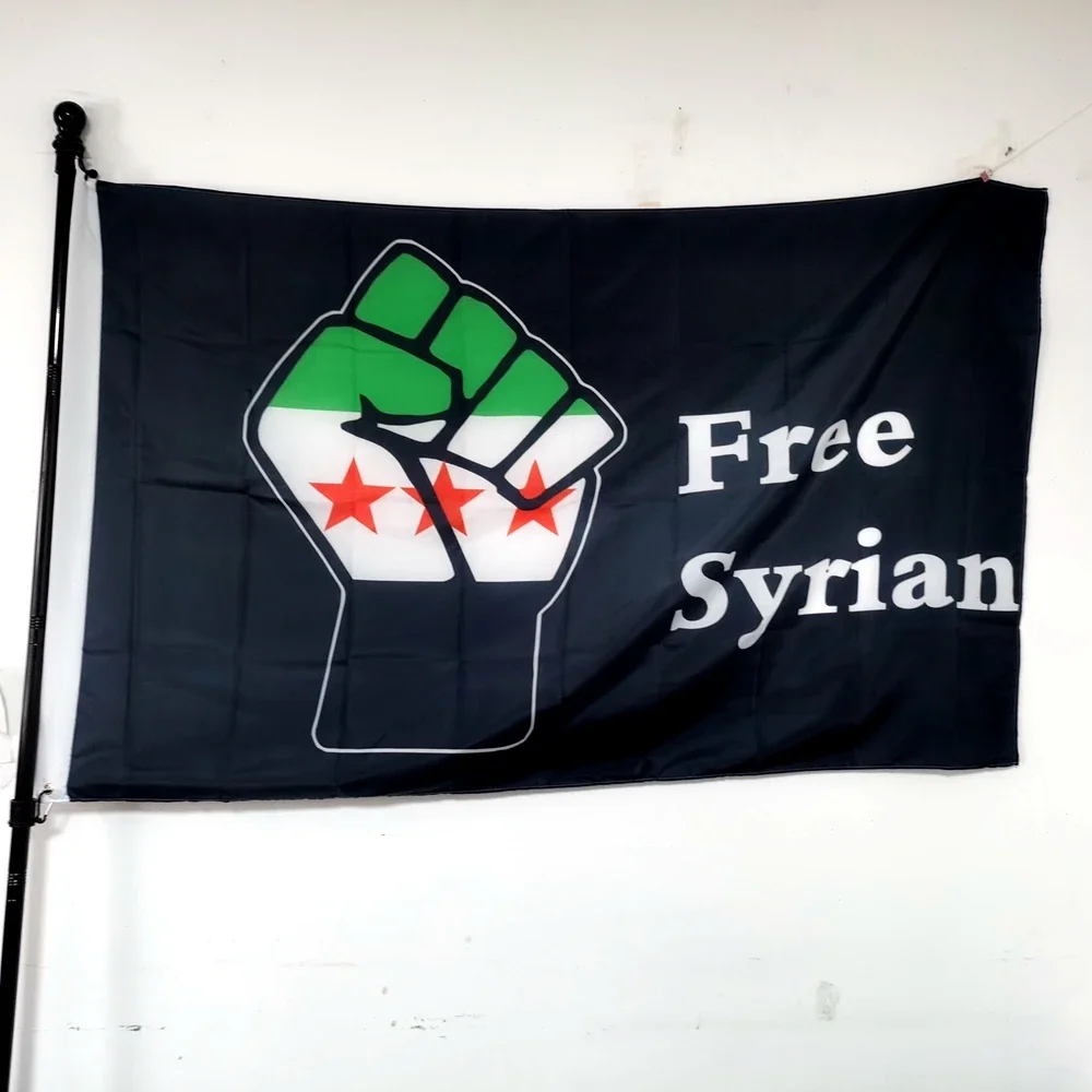 

Free Syria Flag - Syria Freedom Fist Flag - Polyester Print 90x150cm - Wall Decor Banner