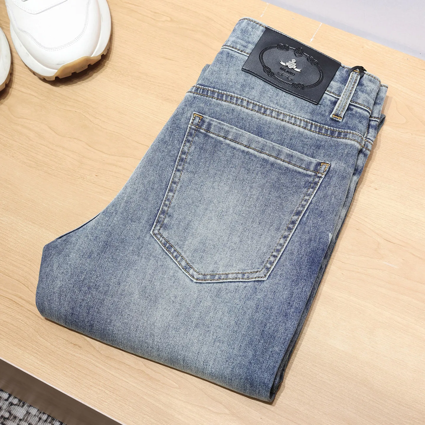 

Мужские джинсы Slim Fit светло-голубого цвета, повседневные длинные брюки, весенне-летние, тонкие, удобные, дышащие, из хлопка, эластичные.