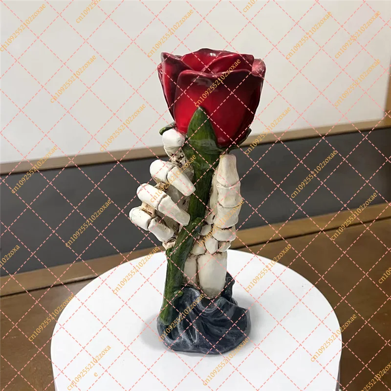 Halloween Skull Finger Candle Holder Resin Rose Candlestick Gothic Home Decor Party Atmosphere Ornament Holiday Gift