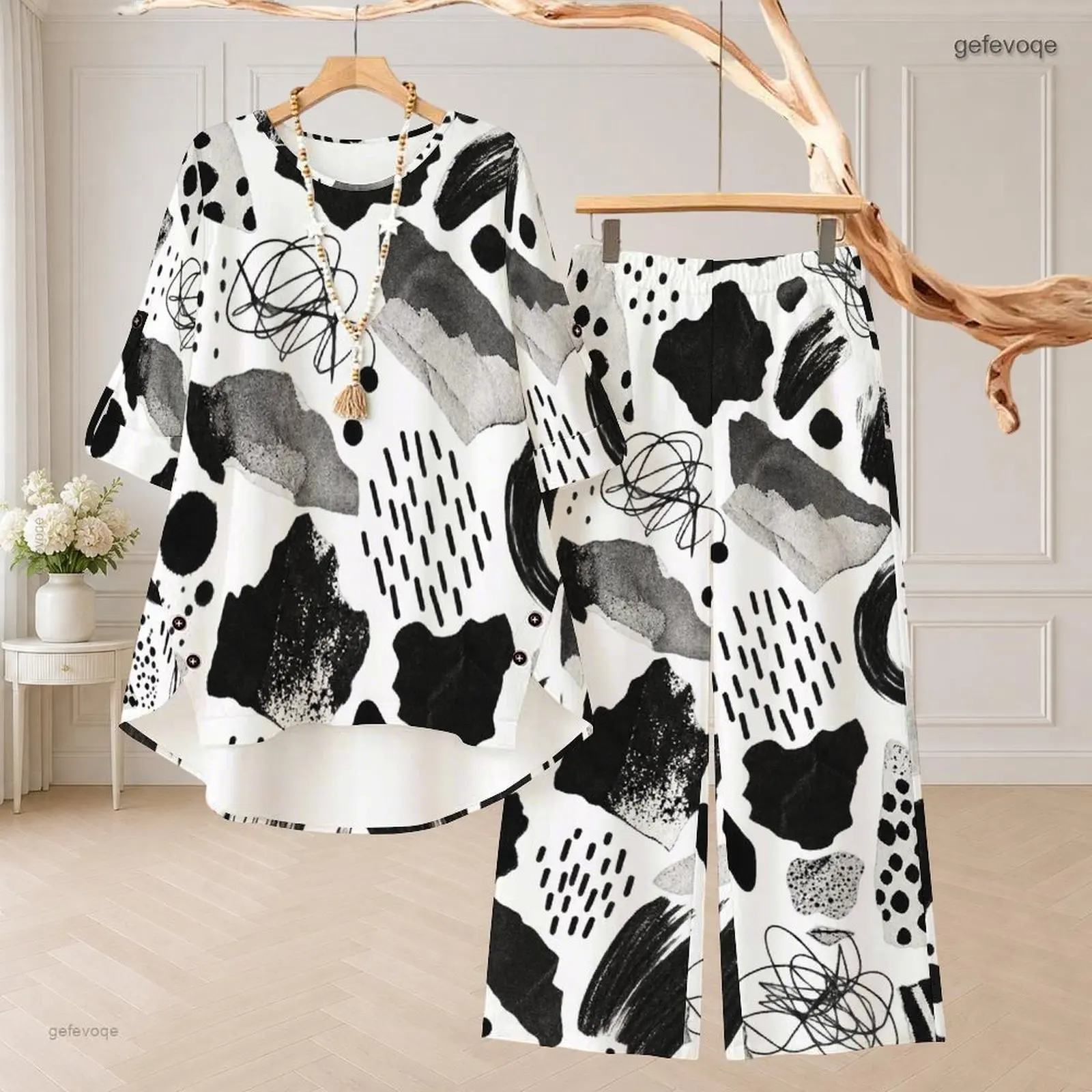Women Abstract Black White Gray Printed Round Neck 3/4 Sleeve High Low Top and Long Pants Two Piece Set
