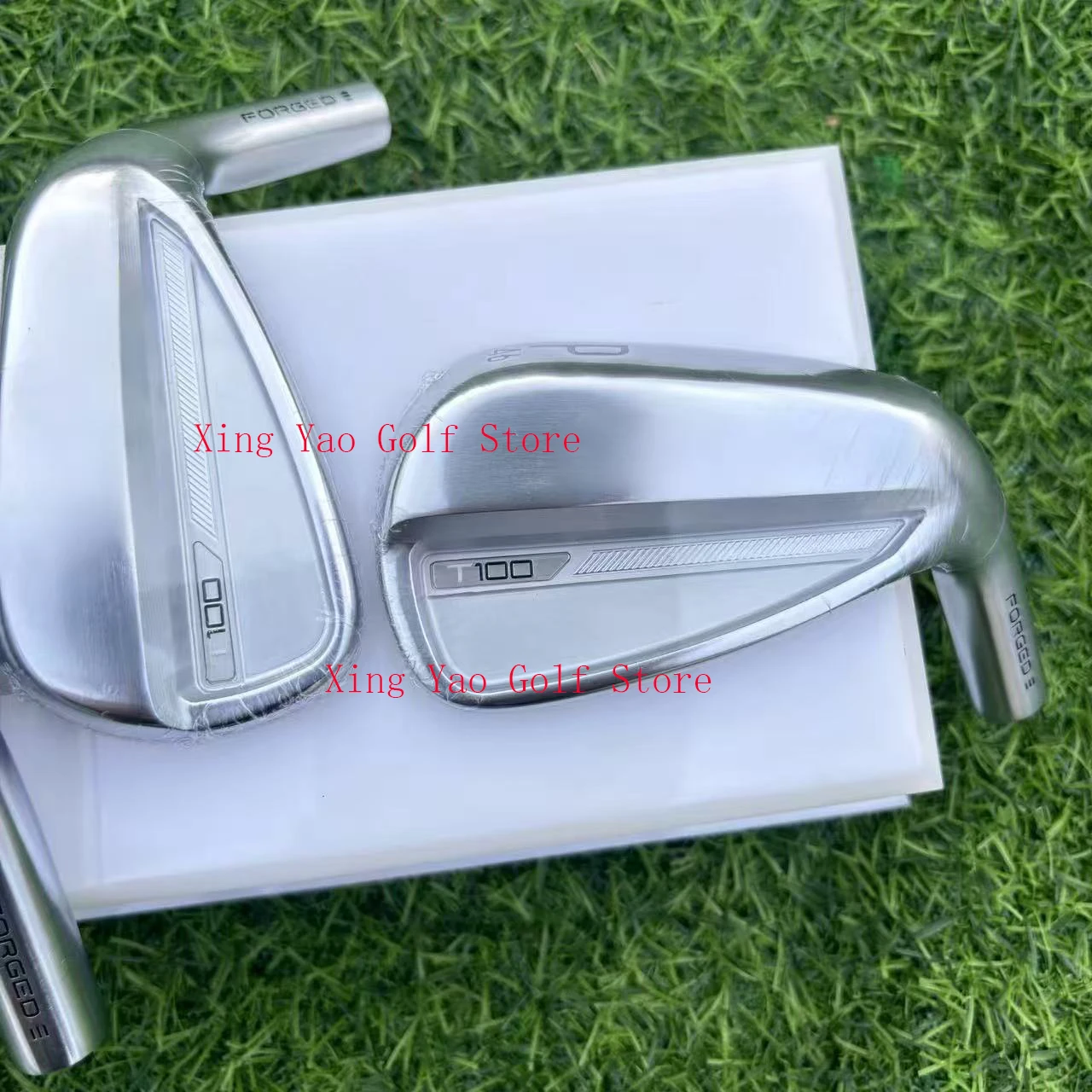 Set di ferro da uomo più recente Mazza da golf T1OO Set di ferro argento con asta in acciaio/grafite con copritesta 7 pezzi (4,5,6,7,8,9, P)