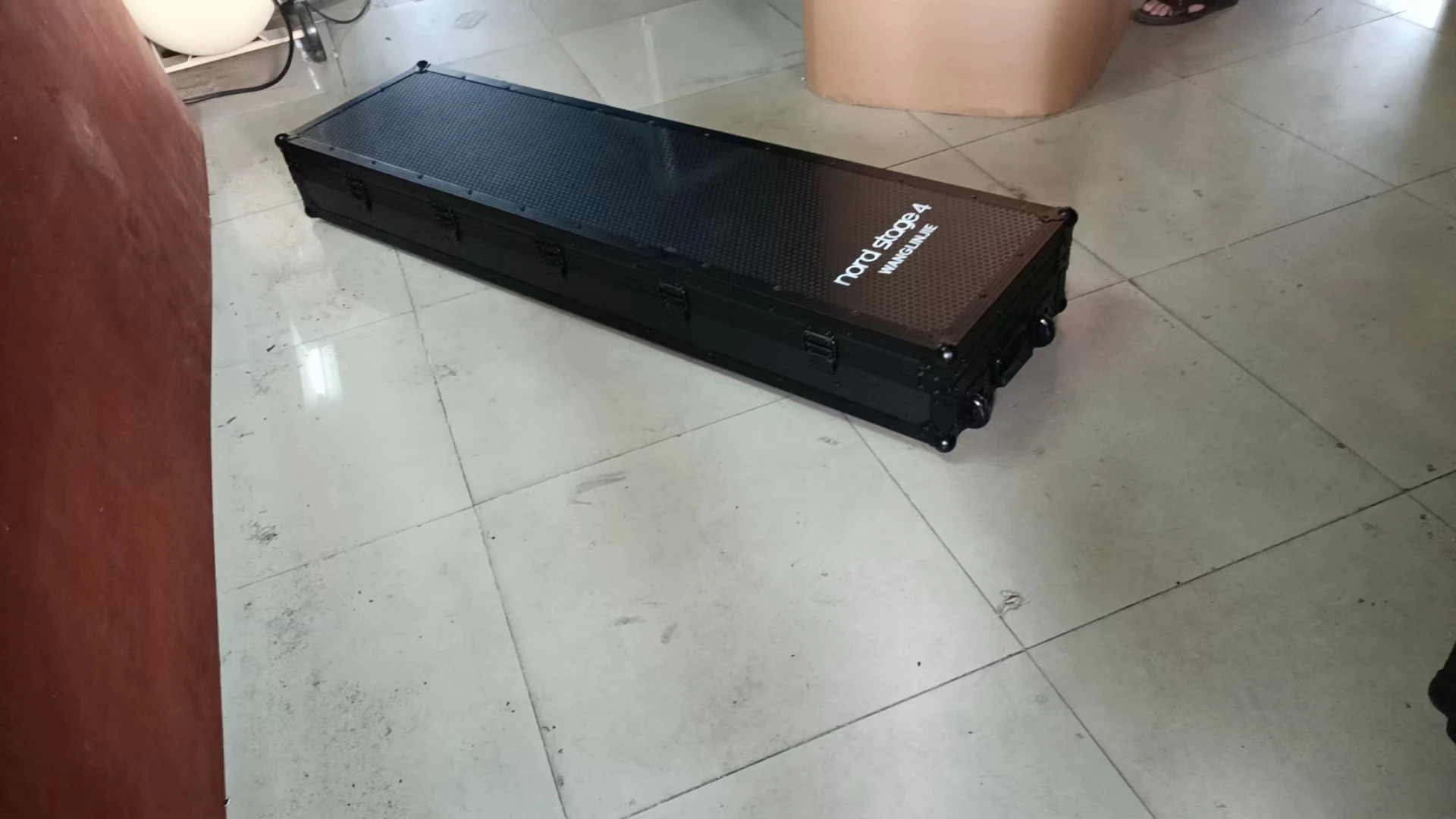 Funda para teclado Nord Stage4 HA88 personalizada con pedal Compartimento izquierdo de 135 mm