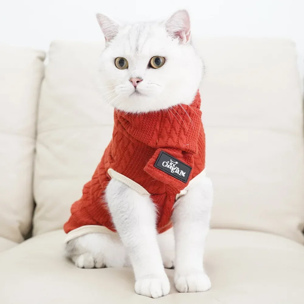 

Fashion Vintage Twist Pattern Solid Color Cat Pet Clothes Sweater Winter Warm Clothes Silver Gradient Blue Cat Coat With a Bib