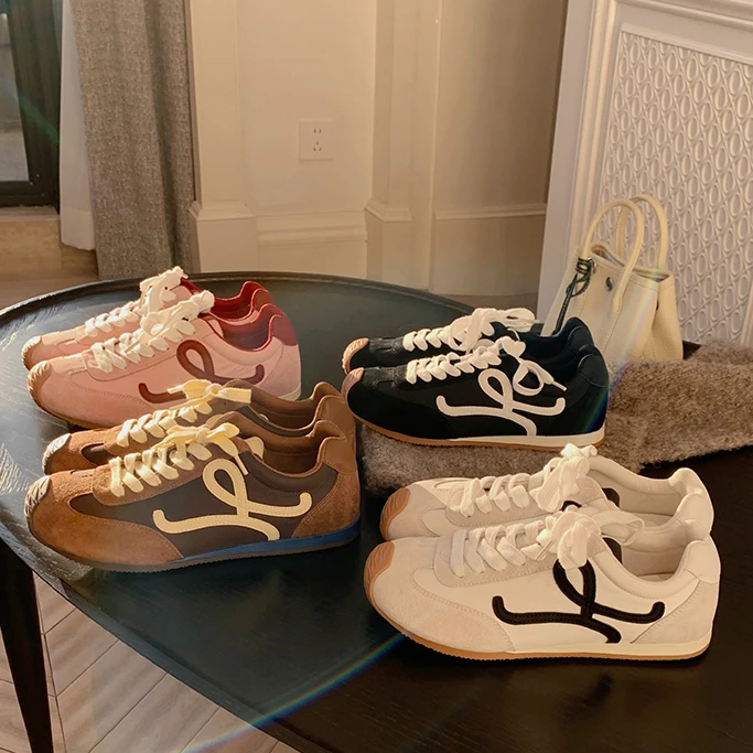 

Girls Boys Casual Sports Shoes Breathable Leather Deqin Shoes Versatile Summer Flat Shoes Comfortable Rubber Sole Grid Lining