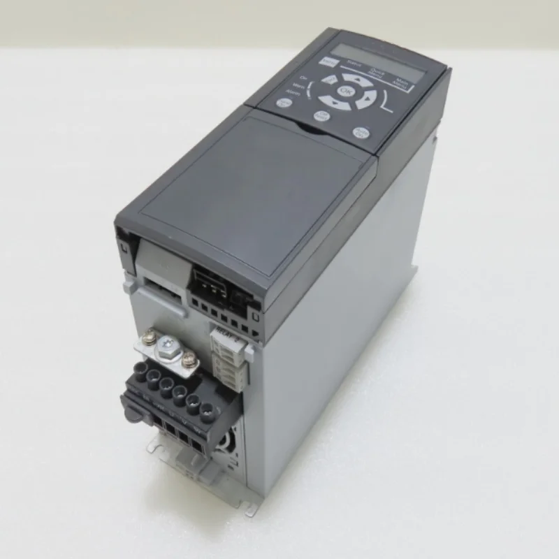 

Brand New Original Variable Frequency Drive FC-360H1K5T4E20H2BXCDXXSXXXXALBX FC-360H2K2T4E20H2BXCDXXSXXXXALBX