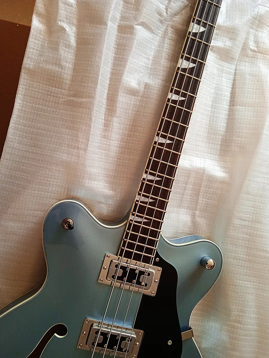 4-string Electric Bass, vintage Grayish Blue, black protective plate Right-handed Electric Guitar