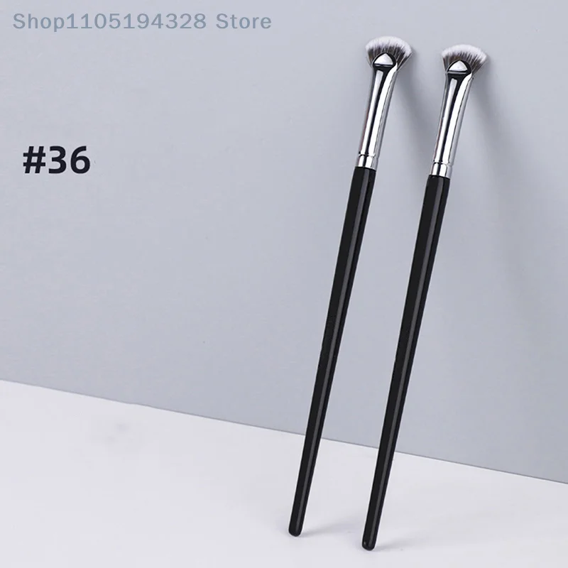 [MP] 1 قطعة فرشاة رموش ناعمة بدون تساقط على شكل مروحة أداة مكياج احترافية دقيقة لتصفيف الرموش ماسكارا لطخة