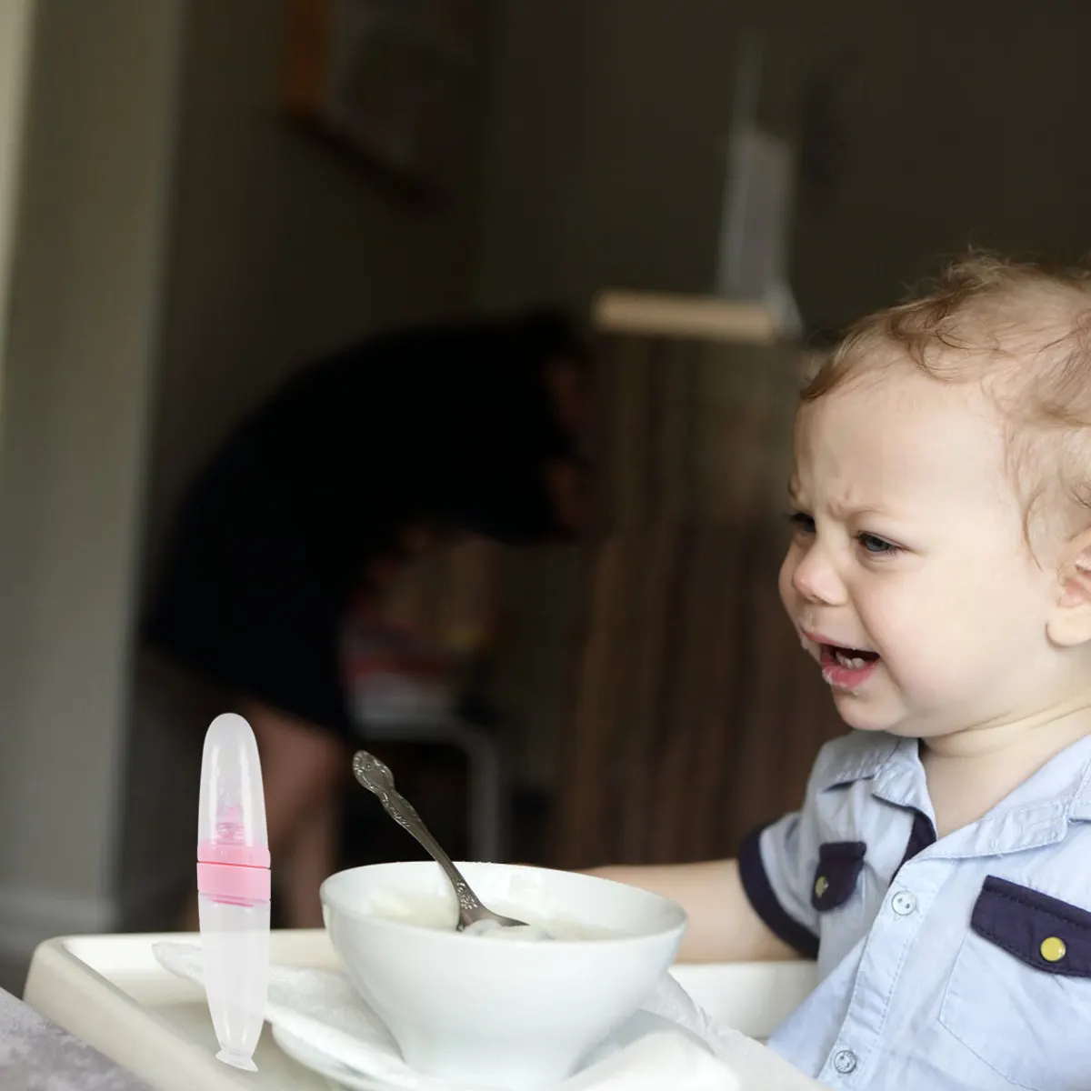 

Silicone Baby Feeding Bottle with Integrated Spoon Easy-Squeeze Puree Feeder for Newborns Infant Cereal Rice Paste Feeder Baby